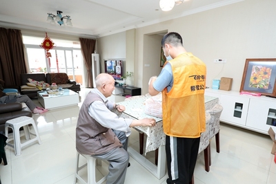重慶 “家門口”養老從愿景走向現實，6198家服務設施織密幸福網